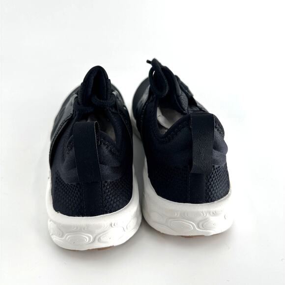 New Balance Black and White Athletic Shoes - Picture 6 of 12